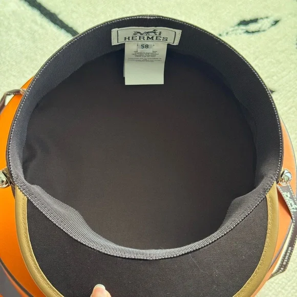 Hermes Black and Tan Cap - Picture 4 of 8